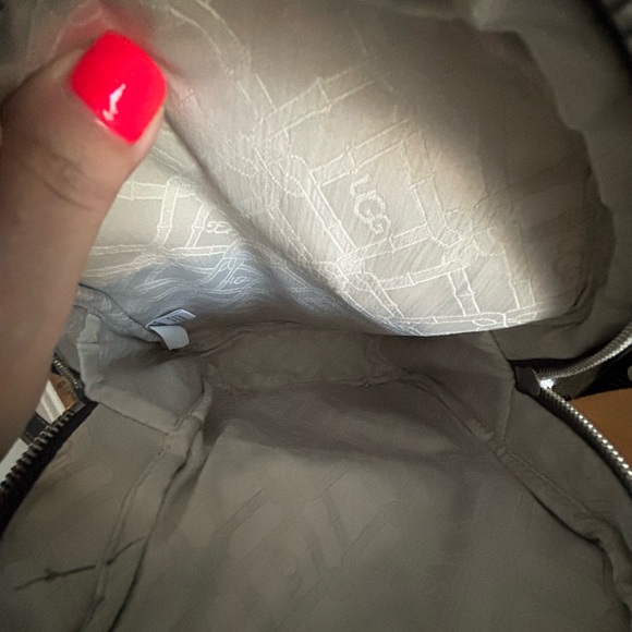 UGG Mini Backpack & Matching Coin Purse - Picture 6 of 12